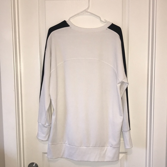 Hyba Long Sleeve Sweatshirt - Picture 2 of 2